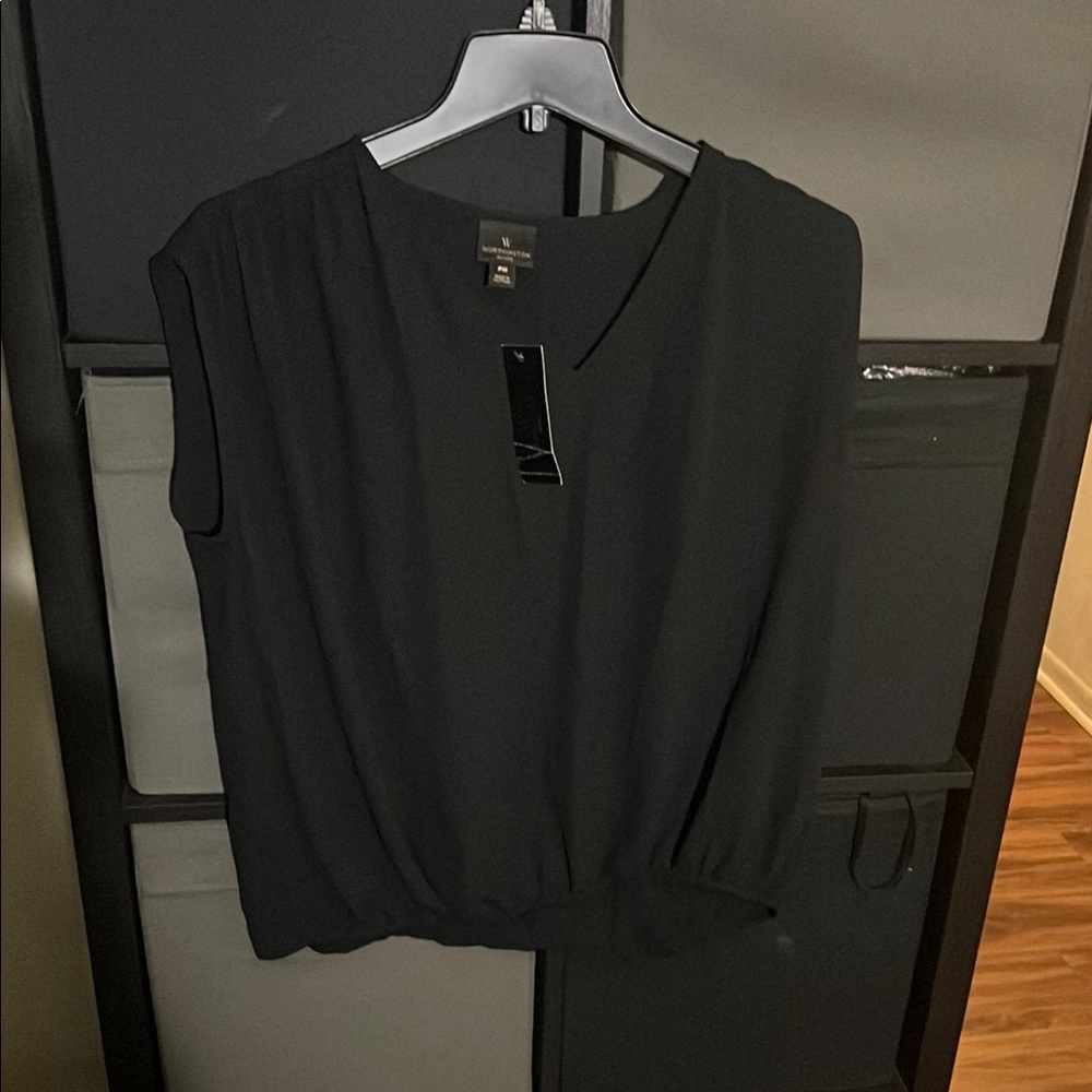Black Sleeveless Top